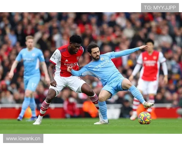 曼城强强对话中优势不再绝对，当前表现波动对争冠形势产生影响